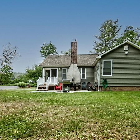 Cabin By The Creek With Private Creek Access Tannersville Exterior foto