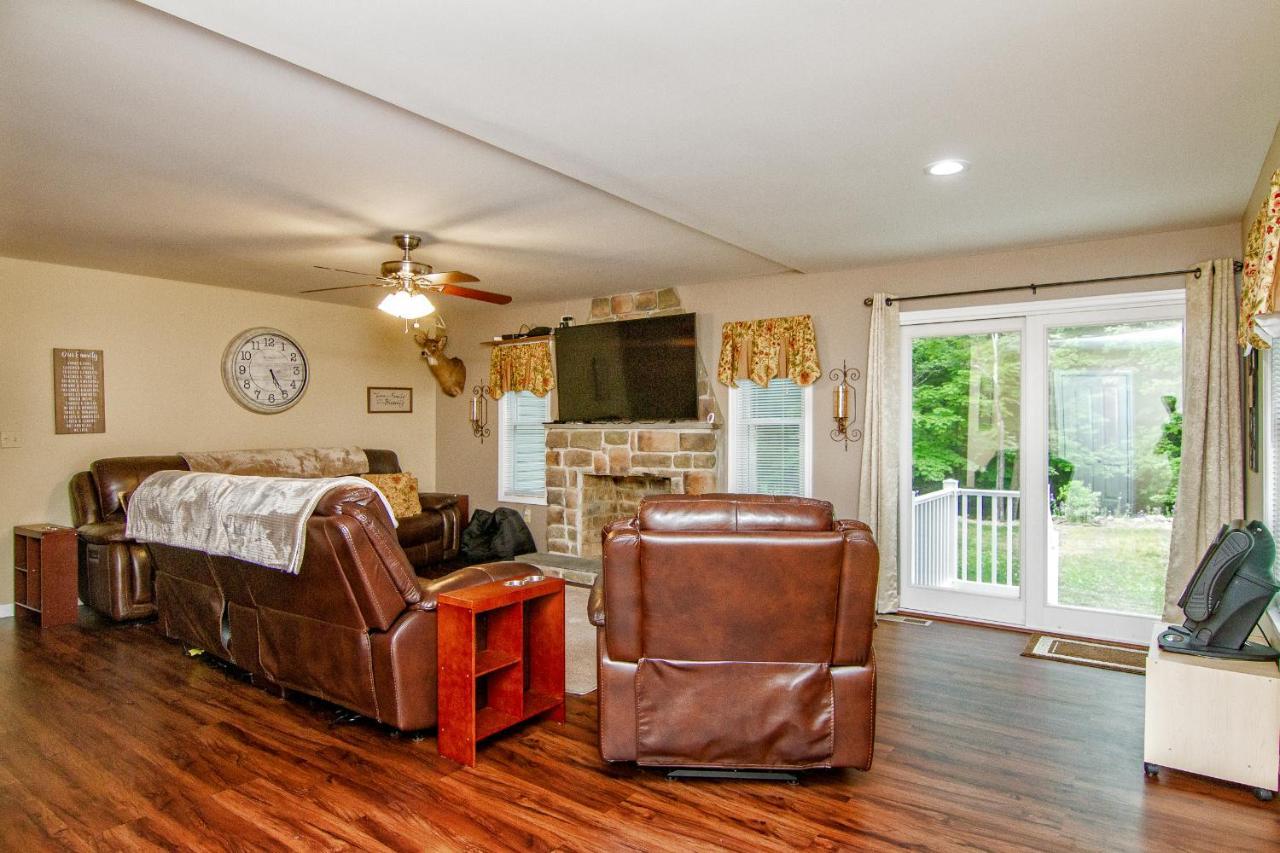 Cabin By The Creek With Private Creek Access Tannersville Exterior foto